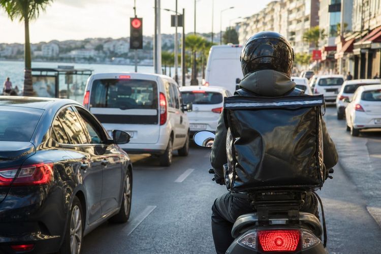 Bornova kurye tipik süreler ve peak